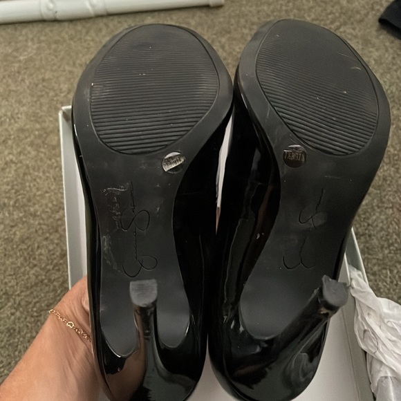 Jessica Simpson heels - black patent - Picture 5 of 6